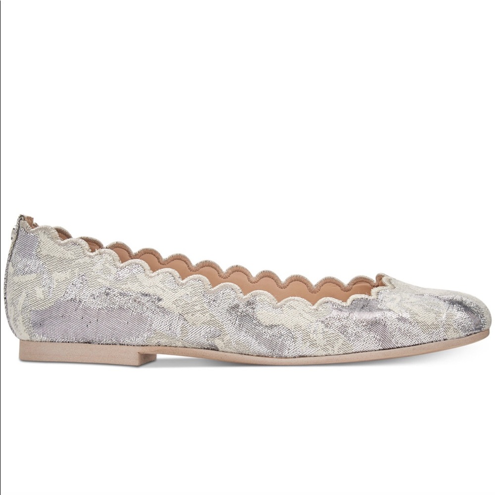 DKNY Comfortable sneakers shoes classy elegant